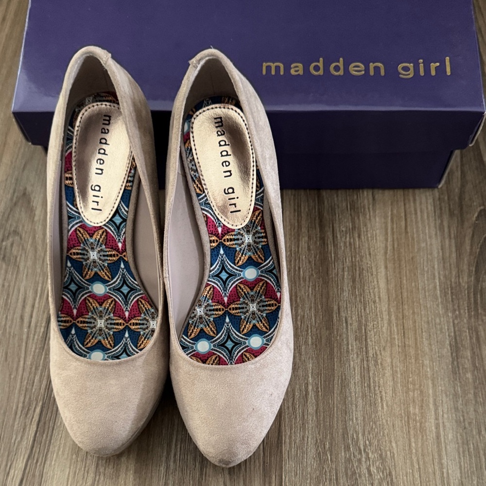 Madden Girl Beige Women’s Heels